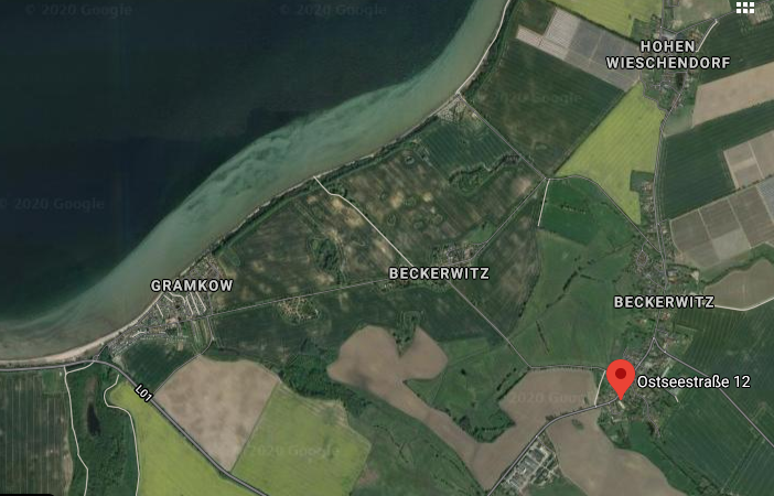 https://www.google.de/maps/place/Ostseestra%C3%9Fe+12,+23968+Hohenkirchen/@53.9337679,11.2955652,3461m/data=!3m1!1e3!4m5!3m4!1s0x47adbfdb6b09f9bd:0x4a04f0e440b9d7da!8m2!3d53.928007!4d11.3280092